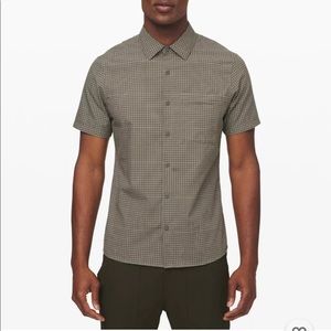 Lululemon Grid Light Short Sleeve Button Down Shirt Top - L